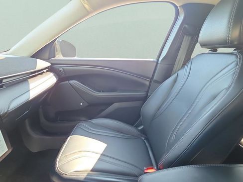 Certified 2022 Ford Mustang Mach-E Premium image 41