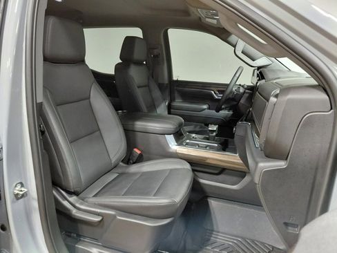 Certified 2024 Chevrolet Silverado 1500 LT Trail Boss w/ Convenience Package II image 31