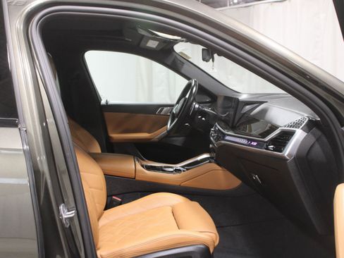 Used 2024 BMW X6 xDrive40i w/ Premium Package AWD/4WD image 5