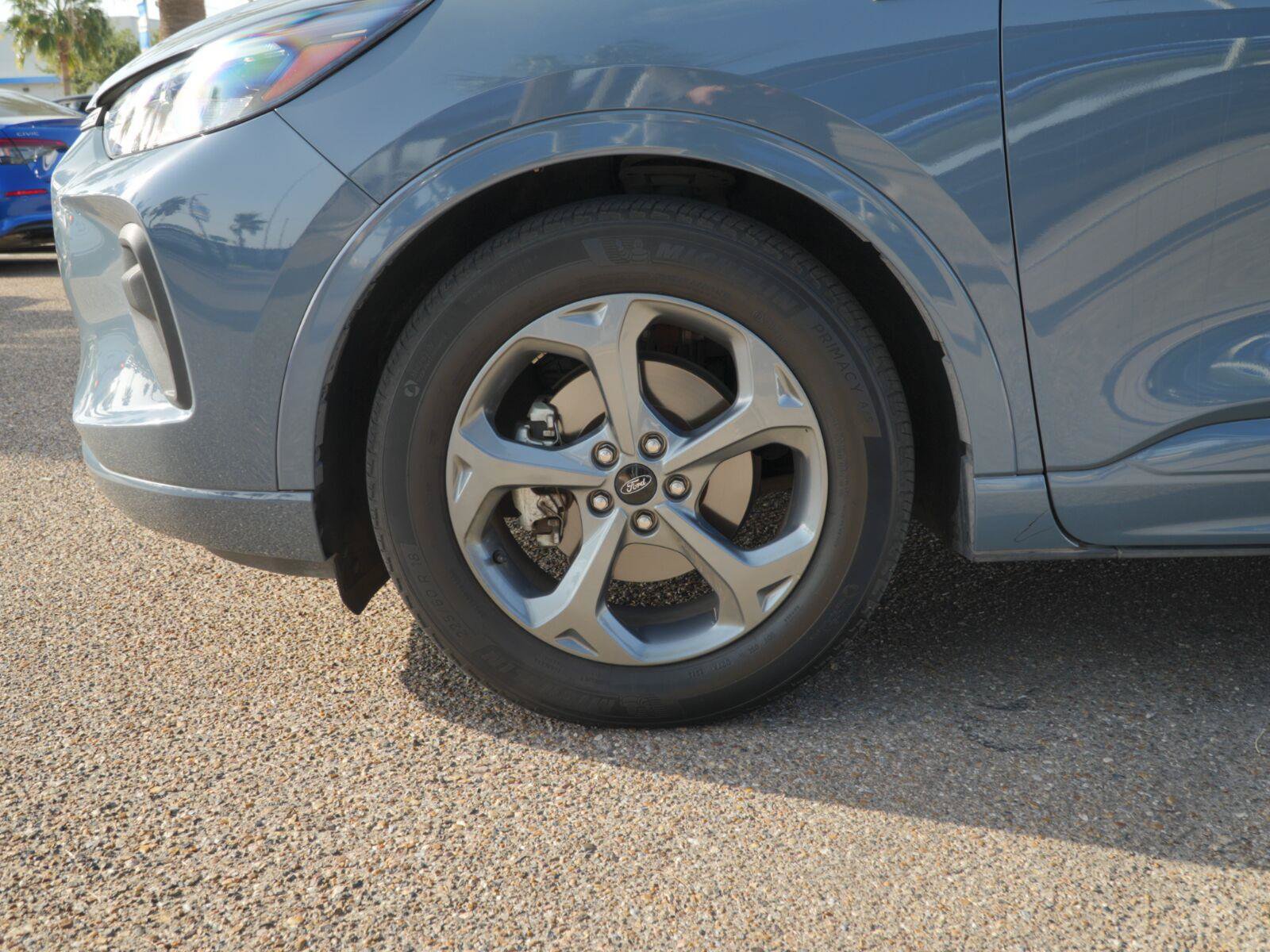 Used 2023 Ford Escape ST-Line w/ Tech Pack #1 FWD image 11