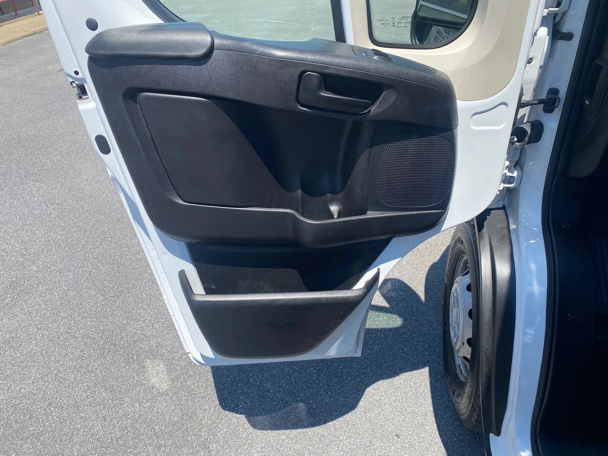 Used 2019 RAM ProMaster 2500 FWD image 8