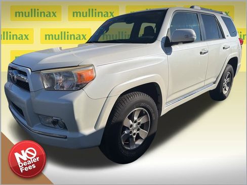 Used 2013 Toyota 4Runner SR5 image 1