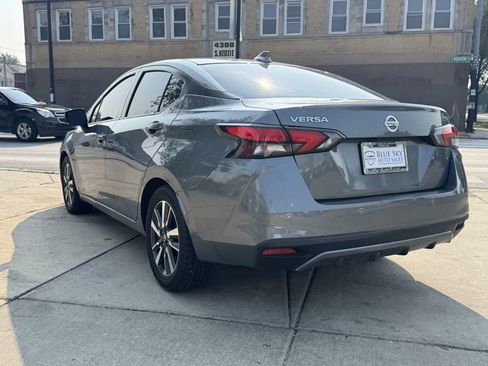 Used 2021 Nissan Versa SV image 7