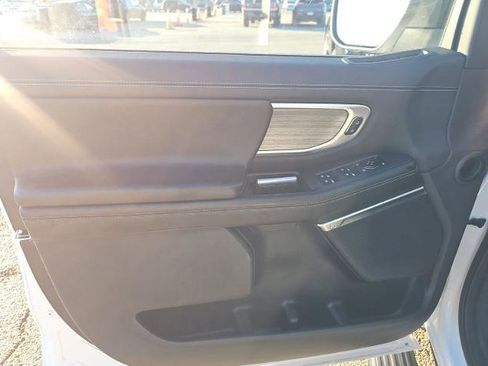 Used 2025 Ford Expedition Max Platinum image 12