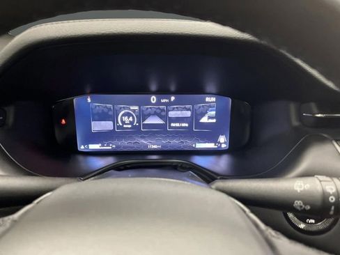 Used 2024 Jeep Compass Limited w/ High Altitude Package image 18