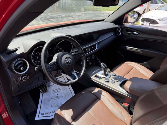 Used 2023 Alfa Romeo Stelvio Ti AWD/4WD image 21