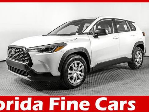 Used 2024 Toyota Corolla Cross L FWD image 1