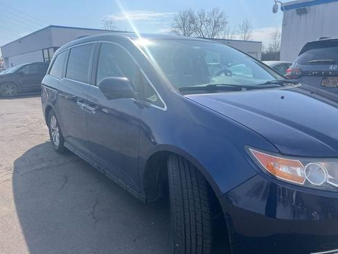 Used 2016 Honda Odyssey SE image 2
