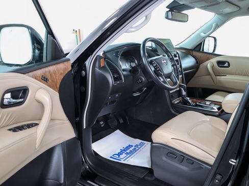 Used 2022 Nissan Armada SL w/ Captain's Chairs Package AWD/4WD image 3