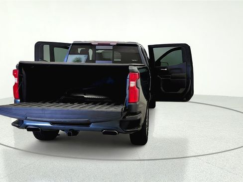 Used 2020 Chevrolet Silverado 1500 RST AWD/4WD image 11
