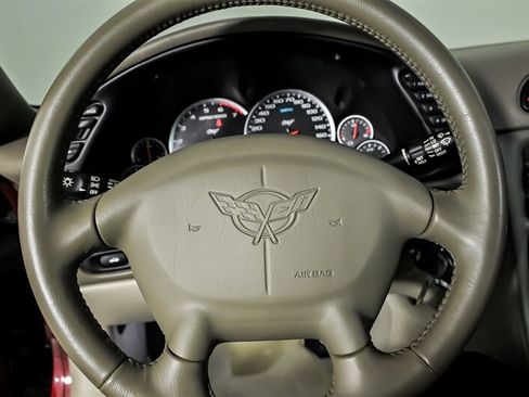 Used 2003 Chevrolet Corvette Coupe w/ Preferred Equipment Group RWD image 24