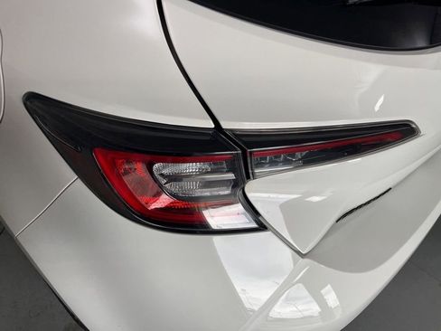 Used 2021 Toyota Corolla SE FWD image 40