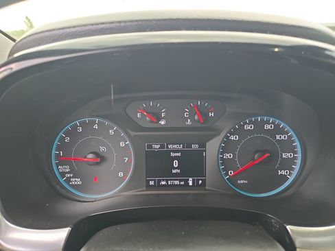 Used 2022 Chevrolet Traverse LS AWD/4WD image 28