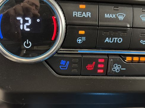Used 2019 Ford Expedition Max Platinum AWD/4WD image 37