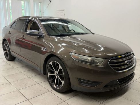 Used 2015 Ford Taurus Limited w/ Equipment Group 301A FWD image 1