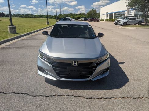 Used 2022 Honda Accord Sport image 8