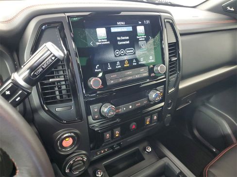 Used 2023 Nissan Titan PRO-4X w/ Pro-4x Convenience Package image 18