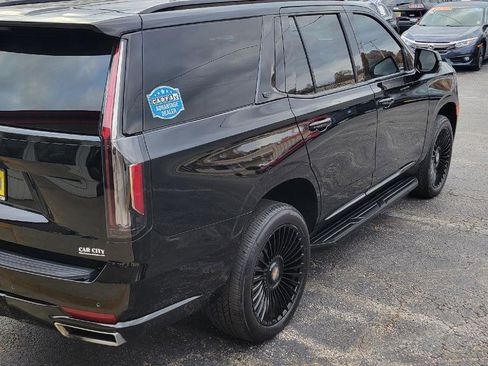 Used 2023 Cadillac Escalade Premium Luxury image 30