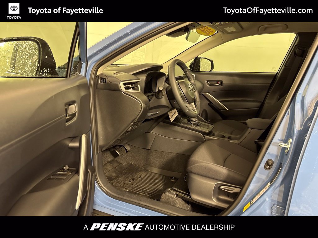 Used 2026 Toyota Corolla Cross LE FWD image 24