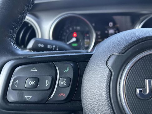 Used 2023 Jeep Wrangler Unlimited w/ Dual Top Group image 30