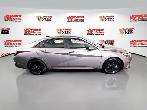Used 2023 Hyundai Elantra SEL w/ Cargo Package FWD image 16