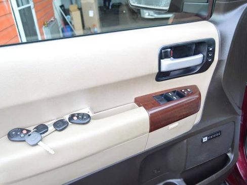 Used 2011 Toyota Sequoia Platinum image 67