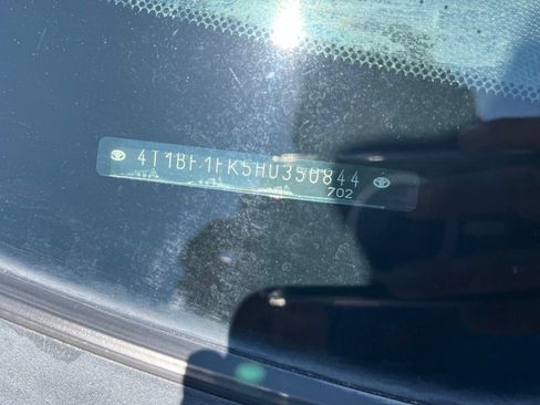 Used 2017 Toyota Camry SE FWD image 27