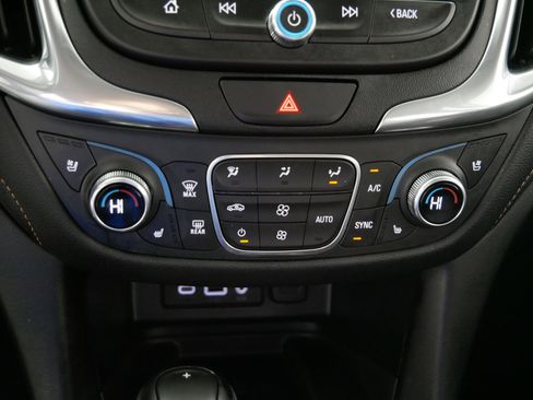Used 2020 Chevrolet Equinox Premier AWD/4WD image 23