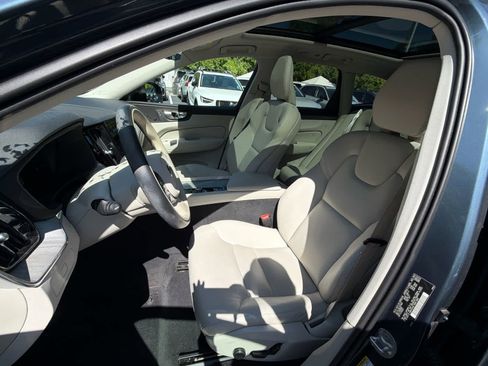 Used 2024 Volvo XC60 B5 Plus w/ Protection Package Premier AWD/4WD image 26