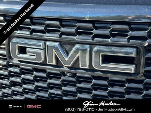 Used 2023 GMC Yukon XL Denali Ultimate image 8