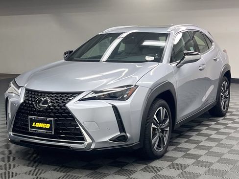 Certified 2024 Lexus UX 250h FWD image 2