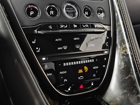 Used 2017 Aston Martin DB11 V12 RWD image 26