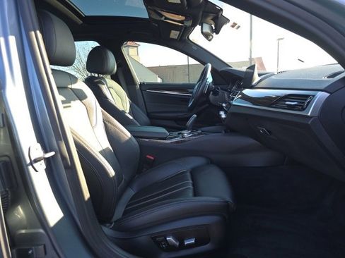 Used 2018 BMW 530i xDrive image 21