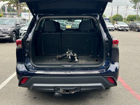 Used 2020 Toyota Highlander Platinum AWD/4WD image 12
