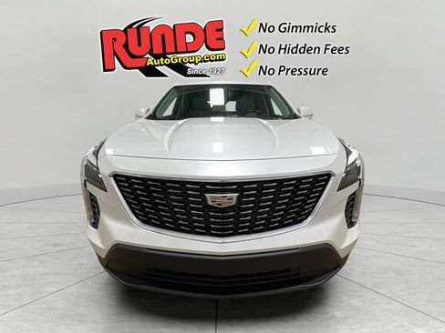 Used 2022 Cadillac XT4 Luxury w/ Trailering Package AWD/4WD image 9