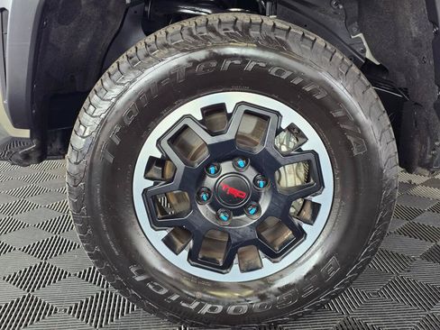 Used 2024 Toyota Tacoma TRD Off-Road AWD/4WD image 11