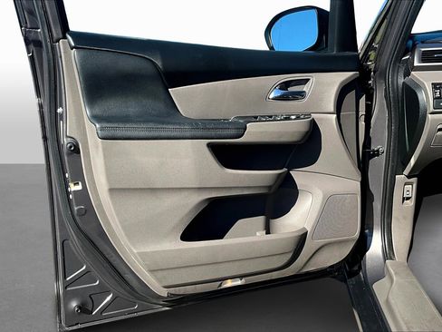 Used 2015 Honda Odyssey EX-L image 16