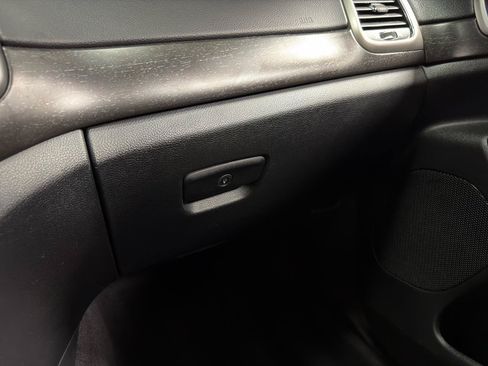 Used 2017 Jeep Grand Cherokee Altitude AWD/4WD image 24