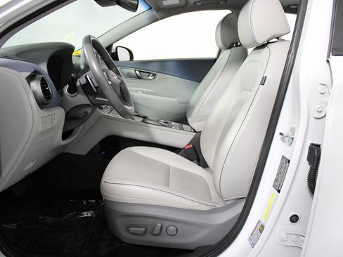 Used 2021 Hyundai Kona Limited w/ Cargo Package FWD image 10