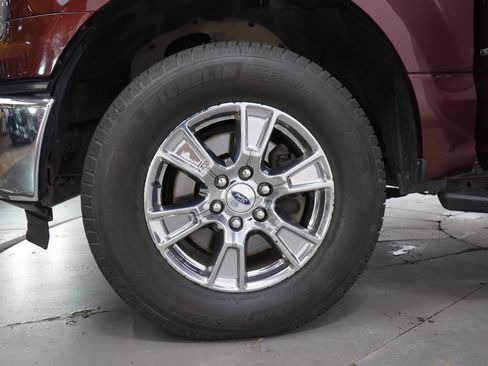 Used 2015 Ford F150 XLT w/ Equipment Group 302A Luxury AWD/4WD image 31