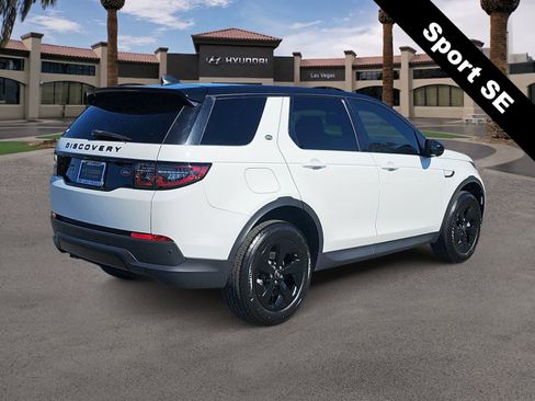 Used 2020 Land Rover Discovery Sport SE image 8