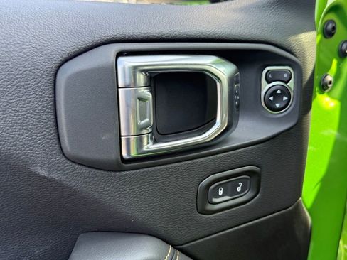 New 2025 Jeep Wrangler Unlimited Rubicon 392 image 12