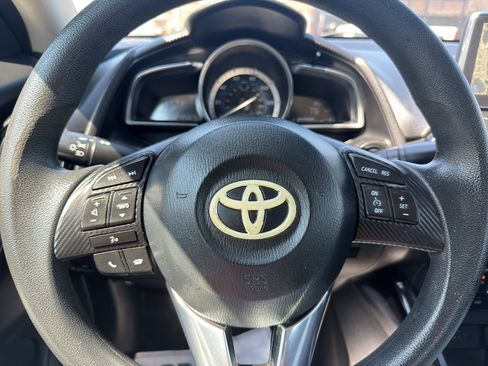 Used 2017 Toyota Yaris iA FWD image 14