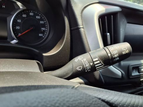 Used 2022 GMC Terrain SLE image 18