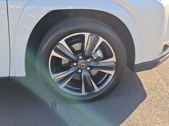 Used 2025 Lexus UX 300h FWD w/ Accessory Package (Z2) image 9