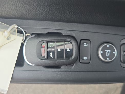 Used 2024 Honda CR-V EX-L image 35