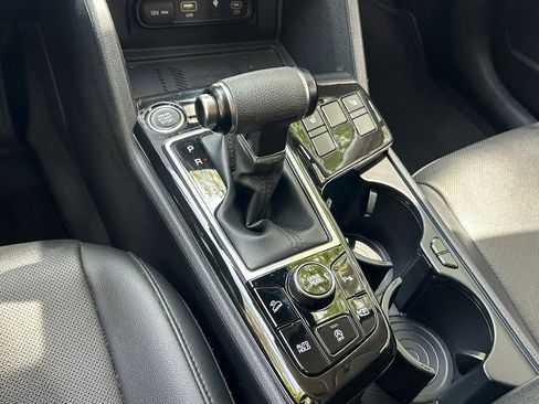 Used 2023 Kia Sportage EX FWD image 21