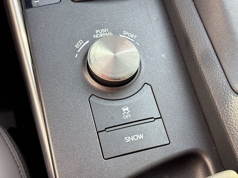 Used 2016 Lexus IS 200t RWD image 25