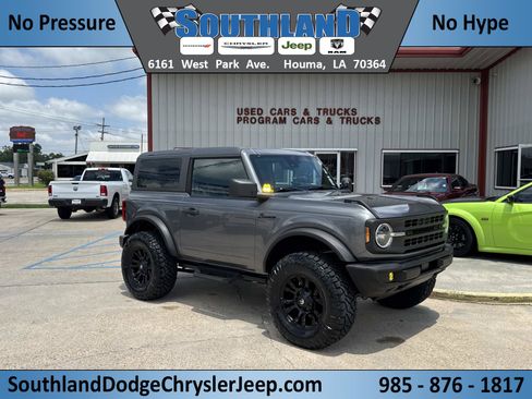 Used 2023 Ford Bronco 2-Door AWD/4WD image 1