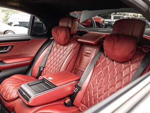 Used 2022 Mercedes-Benz S 580 4MATIC Sedan image 30